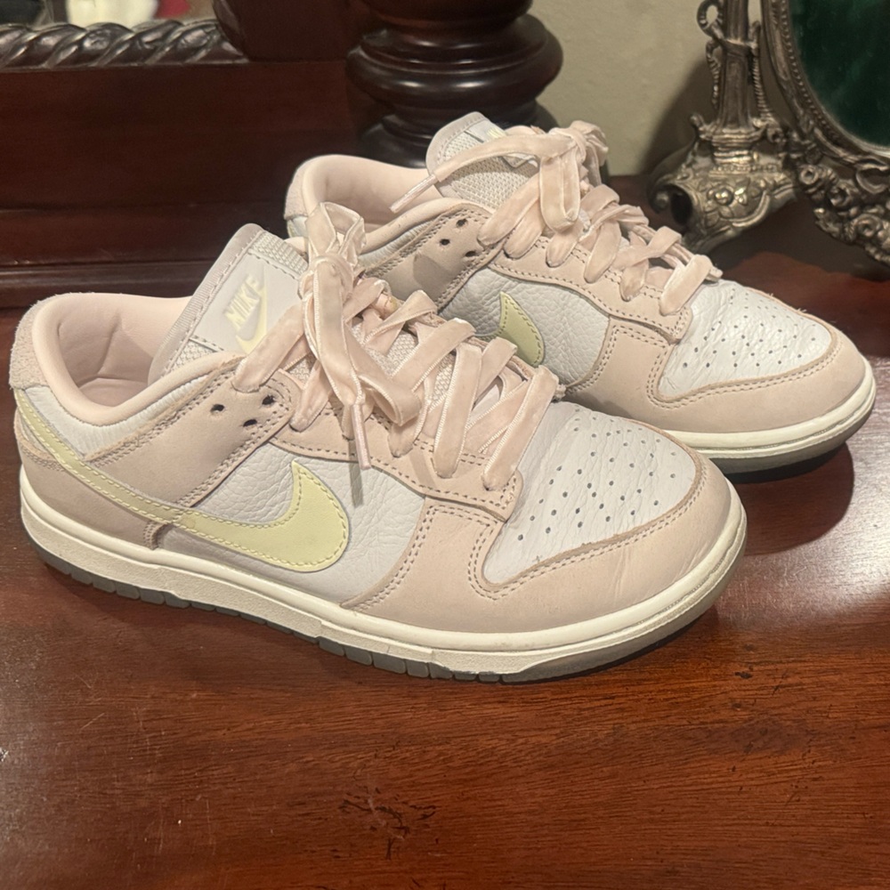 Nike Women's Blush and White Dunks w velvet laces.